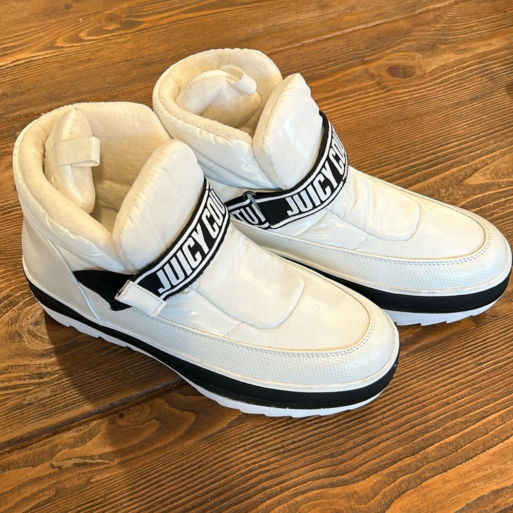 NEW- Juicy Coture white booties